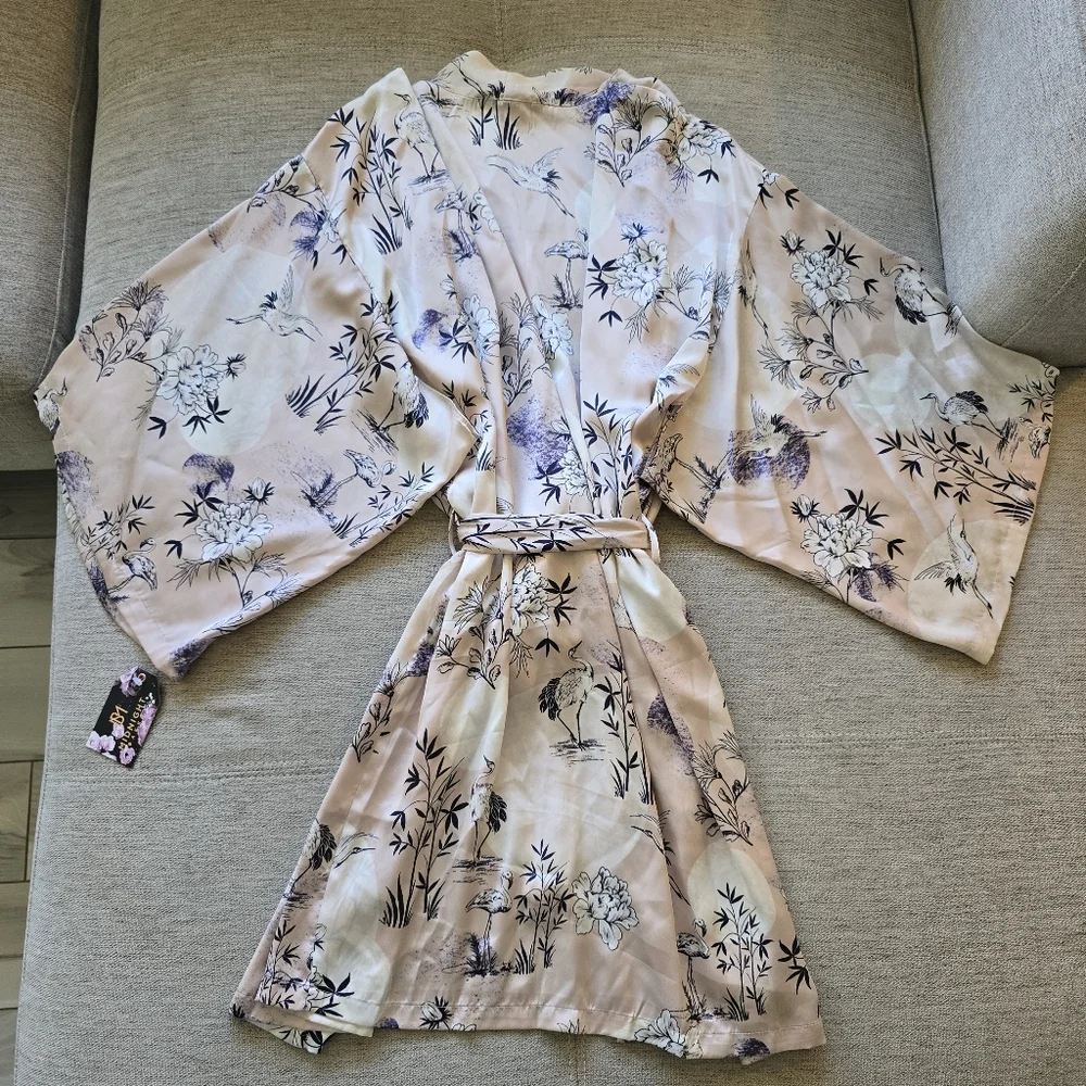 Midnight Bakery Floral Satin Kimono Robe - Cream, Pink, and Navy Blue XS/S - Picture 6 of 7